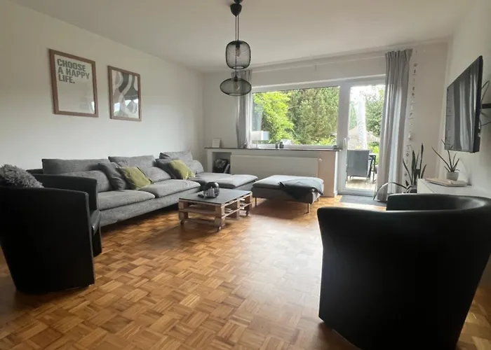 Helle, moderne Ferienwohnung am Waldrand in Prüm für max 4 Personen